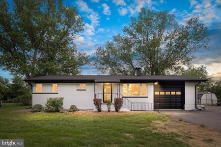 13616 EGGBORNSVILLE
