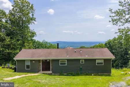 307 FOX RUN LANE