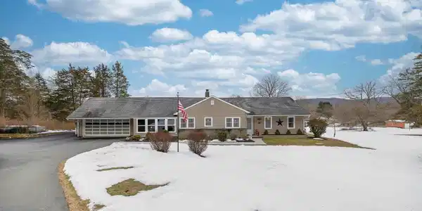 16 DOGWOOD LANE