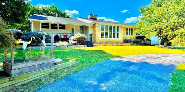1275 VALLEY VIEW DRIVE