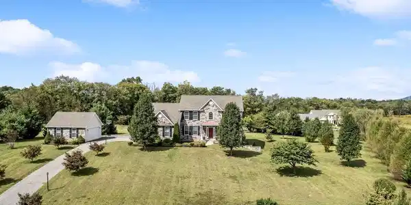 80 VARICK TRAIL