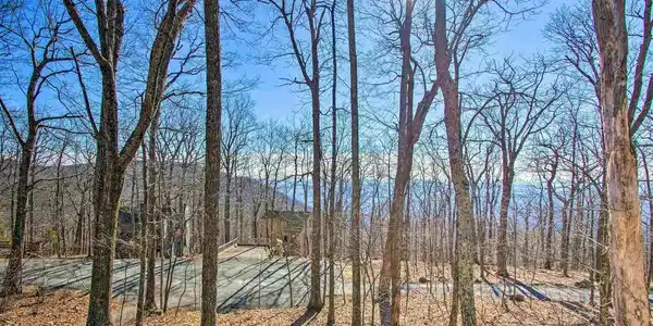 138 OAK LN