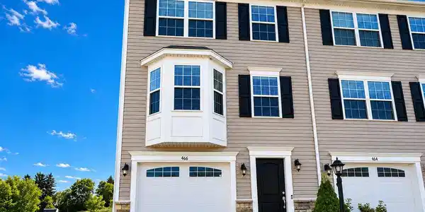 466 STABLEVIEW COURT
