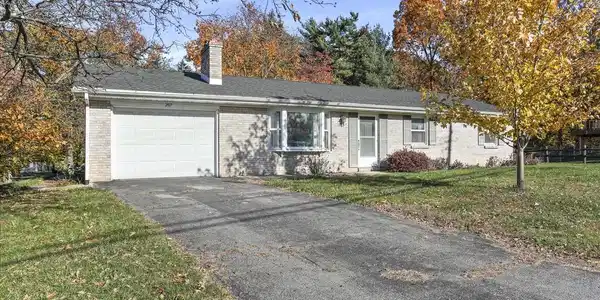207 UNIVERSITY DRIVE DRIVE