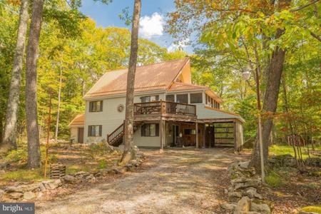 961 CEDAR LANE