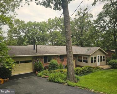 23 SUNSET DRIVE