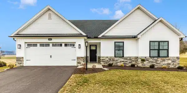 6215 OAK LEAF LANE