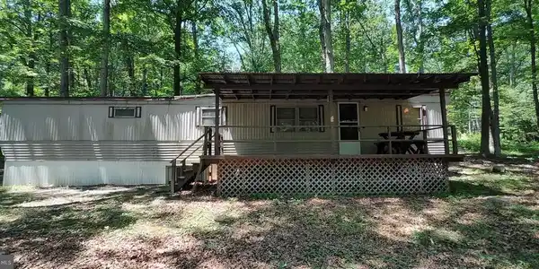 88 FARM HOUSE LN