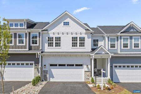 1367 LACONIA LN