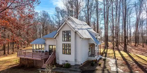 255 SADIE LN