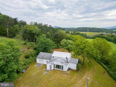 476 SCHRADER LANE