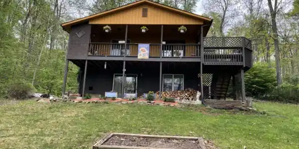359 OLD LINDEN ROAD