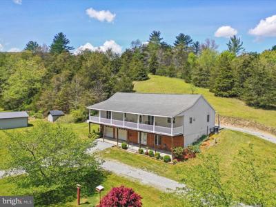 116 SPRUCE HOLLOW ROAD