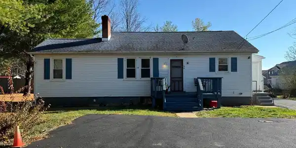 96 GARDEN PLACE