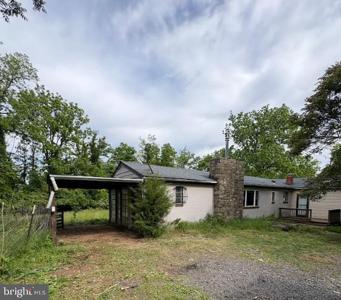 2775 BLUE MOUNTAIN ROAD