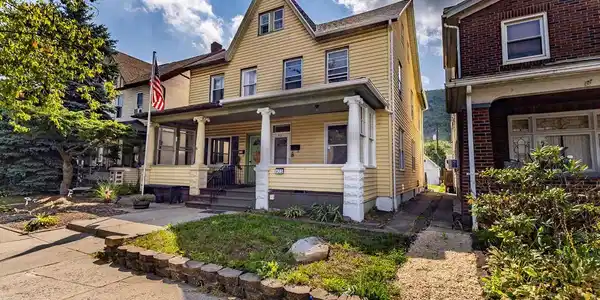 422 LEHIGH AVENUE