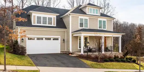 540 BELLUNO LN