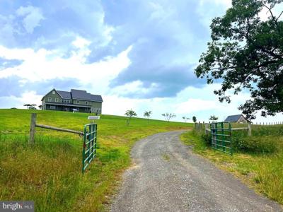 1294 WINDING LANE