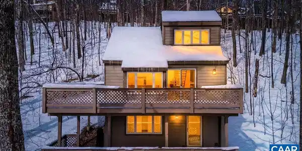 38 FIRTREE DR