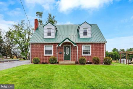 382 MAIN STREET