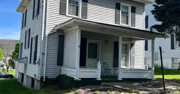 72 GREEN STREET