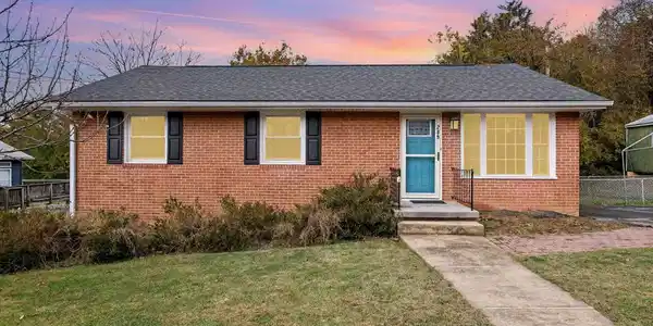 289 LOCUST DRIVE