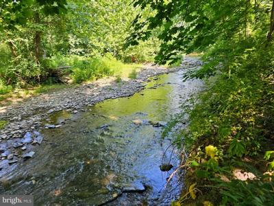 2 CREEK ROAD