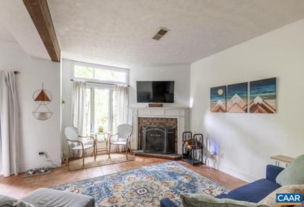 704 LAURELWOOD CONDOS