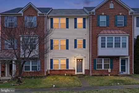 563 LORD FAIRFAX STREET
