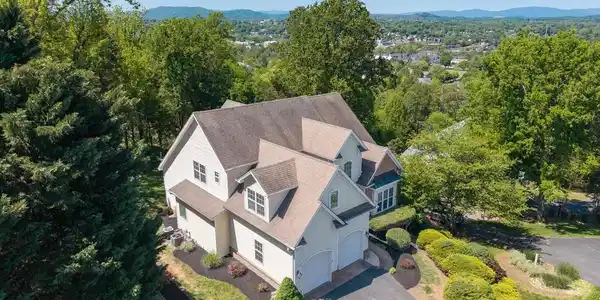 129 FONTANA CT