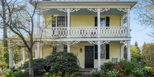 609 MAIN STREET