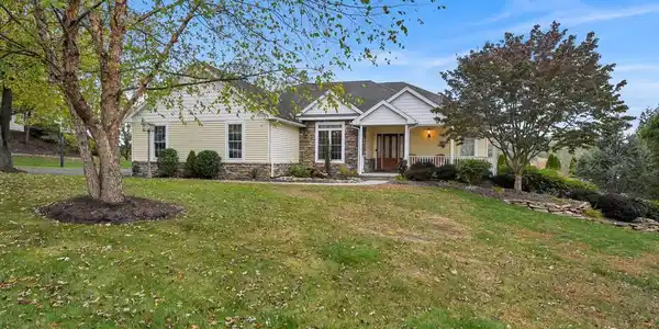 521 LAKE FRONT DRIVE