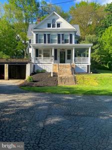 2027 LINCOLN WAY EAST