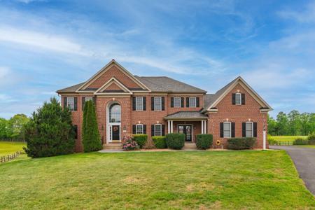 4 JACKSON PLACE
