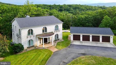 207 WEST VIEW DR DRIVE