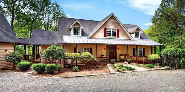 1059 BRYANT MOUNTAIN RD