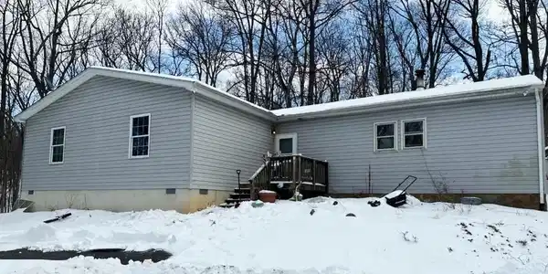 5990 NORTHWESTERN PIKE