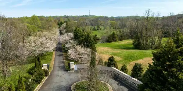 LOT 16