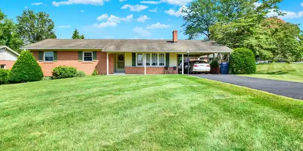 2916 ADAMS DRIVE