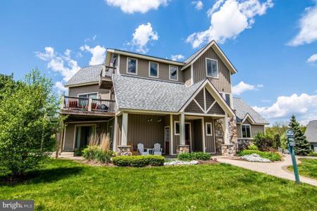 250 LAKE POINTE DRIVE