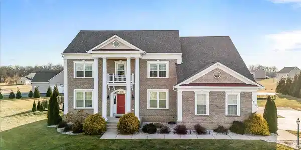 1073 HALLMARK DRIVE