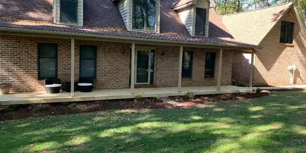 726 WINWOOD DRIVE