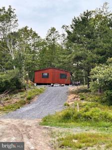 31 BETHEL MOUNTAIN LANE