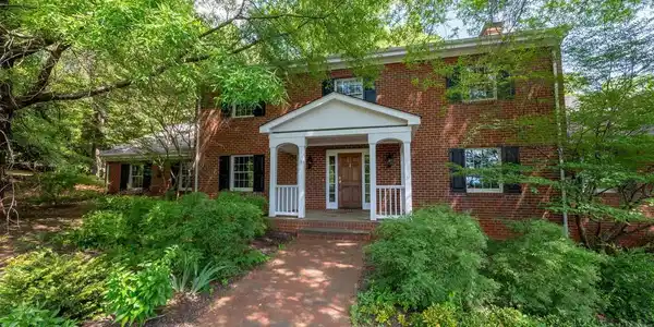 165 WALNUT LN