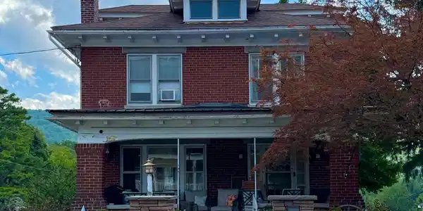 623 POTTSVILLE STREET