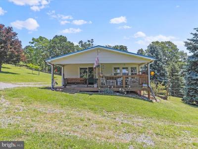 785 PEAR LANE