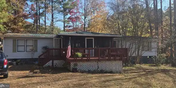 460 BROWNINGS COVE