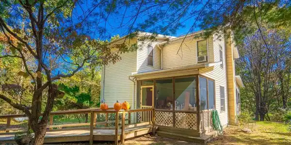 295 GREENWOODS DRIVE