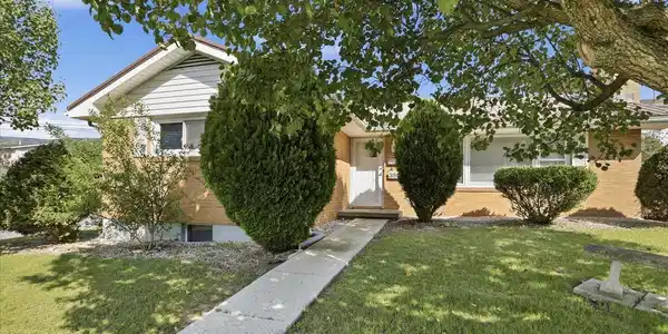 380 HILLTOP AVENUE