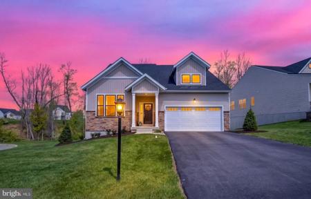 48 HERON LANE